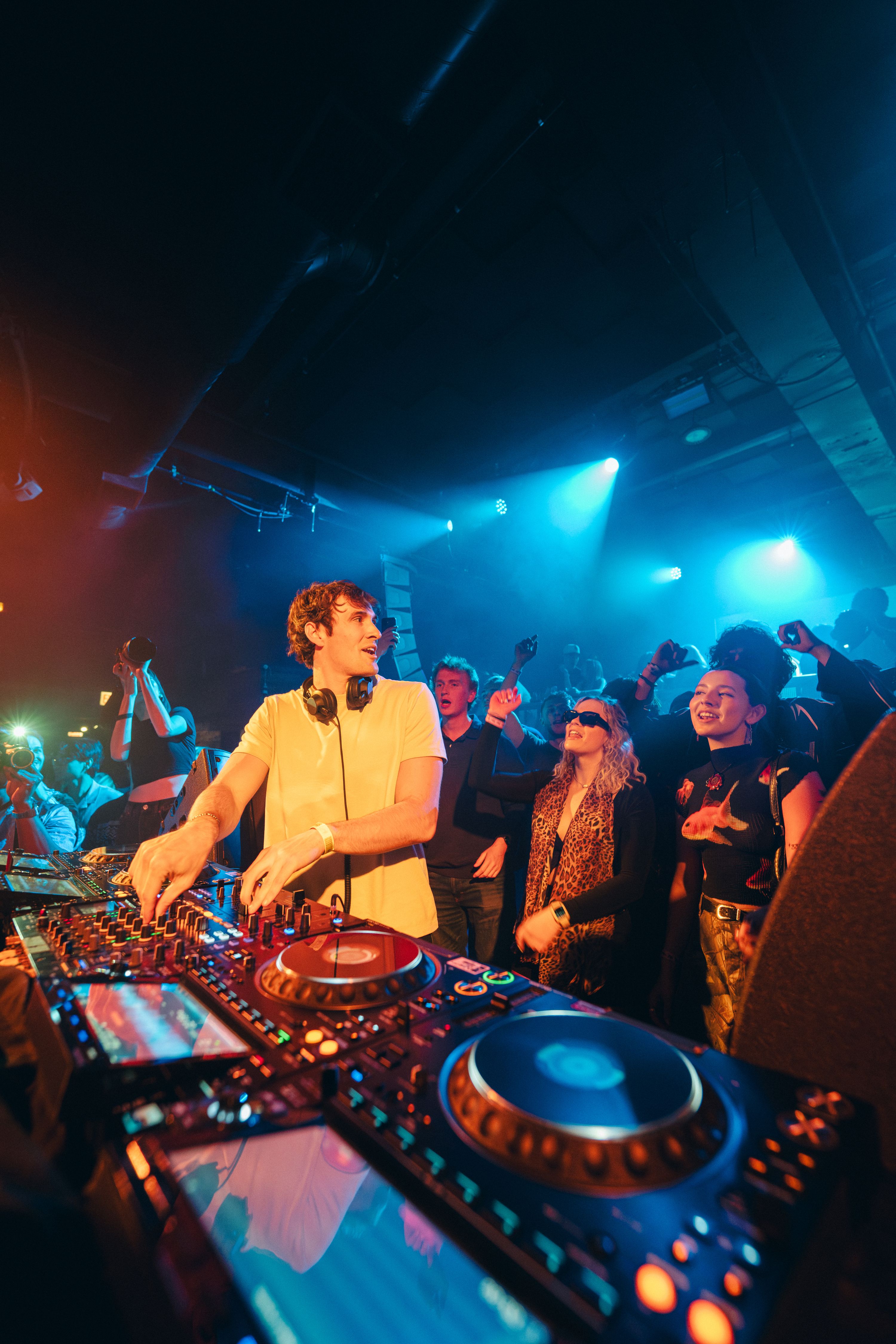 Skeen, Tour with Jigitz