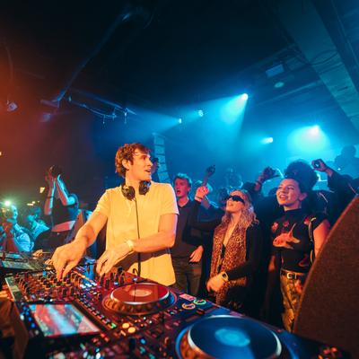 Skeen, Tour with Jigitz